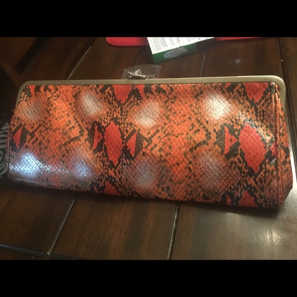 Beautiful Chinese laundry large cluch - Picture 2 of 6